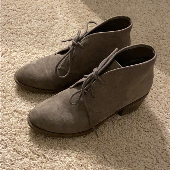 Grey suede booties - Picture 2 of 4